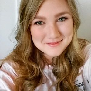 Meet your Posher, Melanie